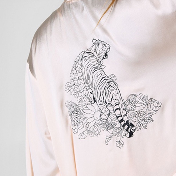 NASTY GAL Tiger Embroidery Pajama Set 3pieces In Champagne Size Large - NWT - Picture 9 of 9